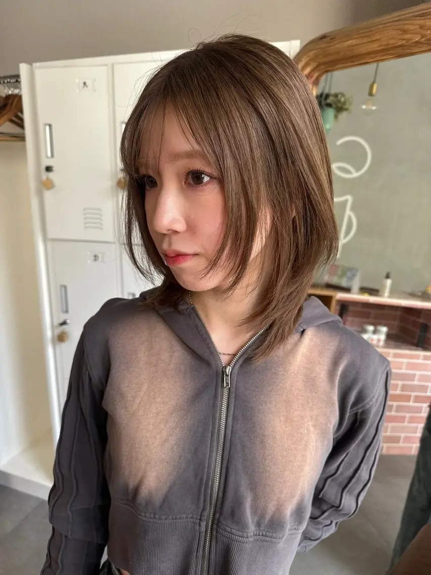 カラー ヘアカラー 🌙ヘーゼルベージュ レイヤーカット🌙のヘアスタイル