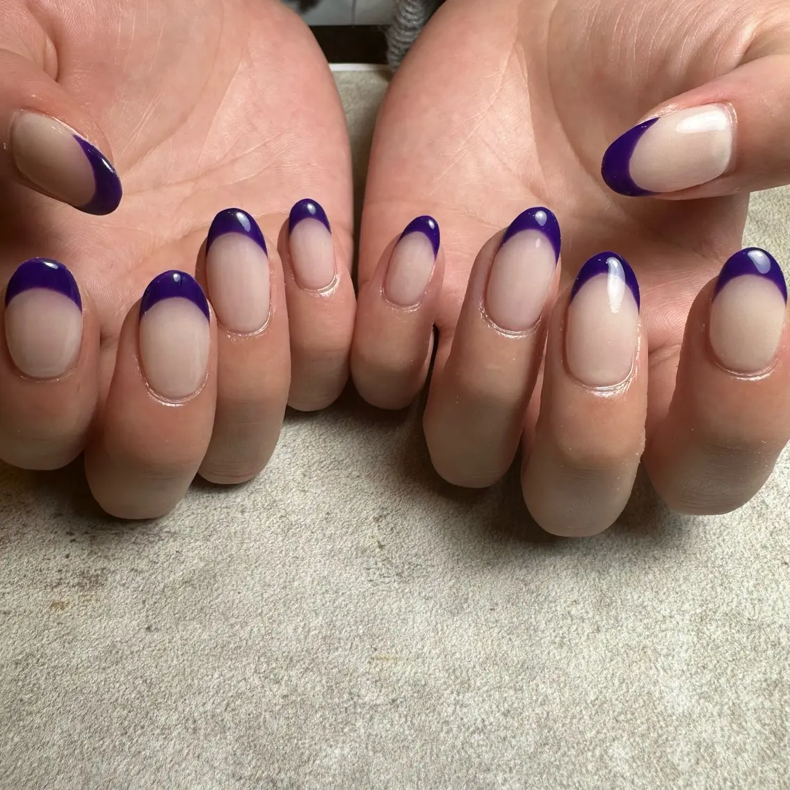 ネイル フレンチネイル パープル nailroom Anmie.のネイルデザイン