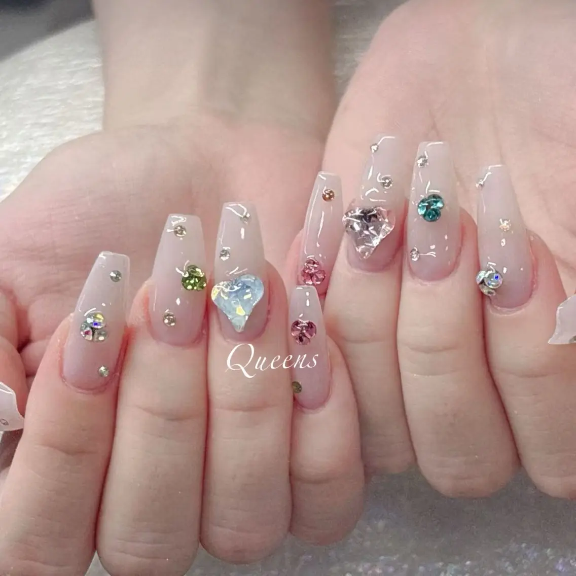 ネイル ハンドネイル Queens マオのネイルデザイン