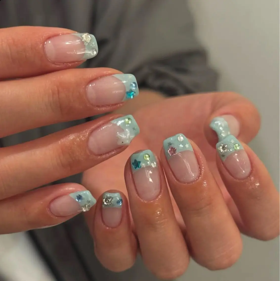 ネイル チークネイル ドット フレンチネイル グラデーション 韓国ネイル ハンドネイル Minette nailrinrinのネイルデザイン