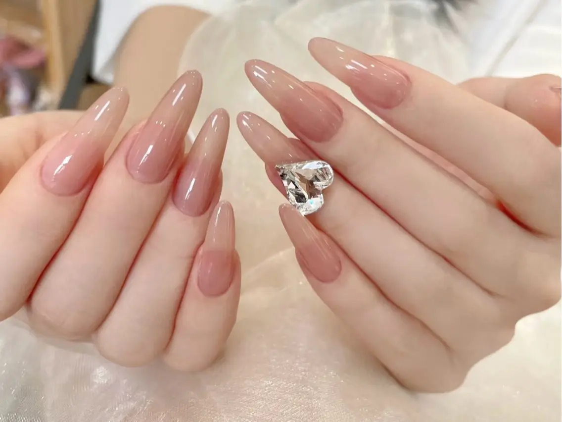 メンズ ネイル アートネイル フレンチネイル ジェルネイル キラキラネイル パラジェル ハンドネイル Bloom スカルプ専門店のネイルデザイン
