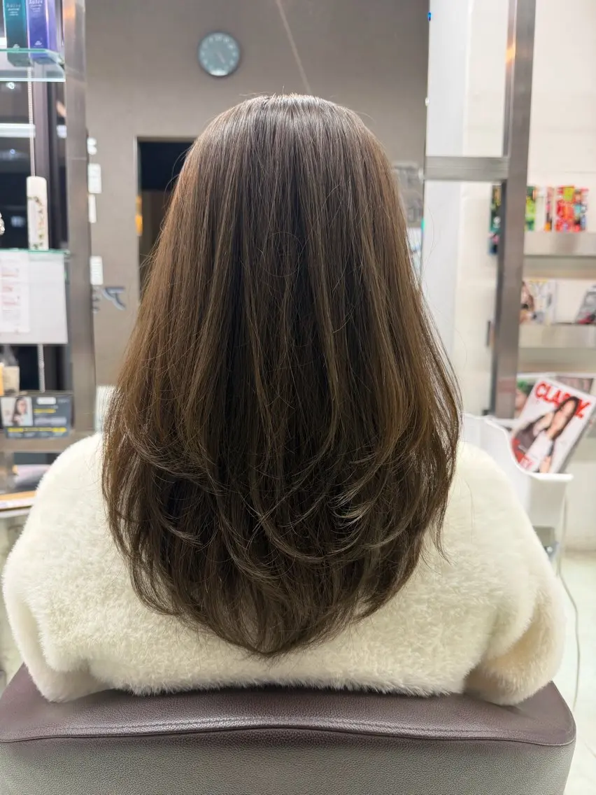 セミロング カット ヘアカラー トリートメント wil西宮レイヤー 西村徹のヘアスタイル