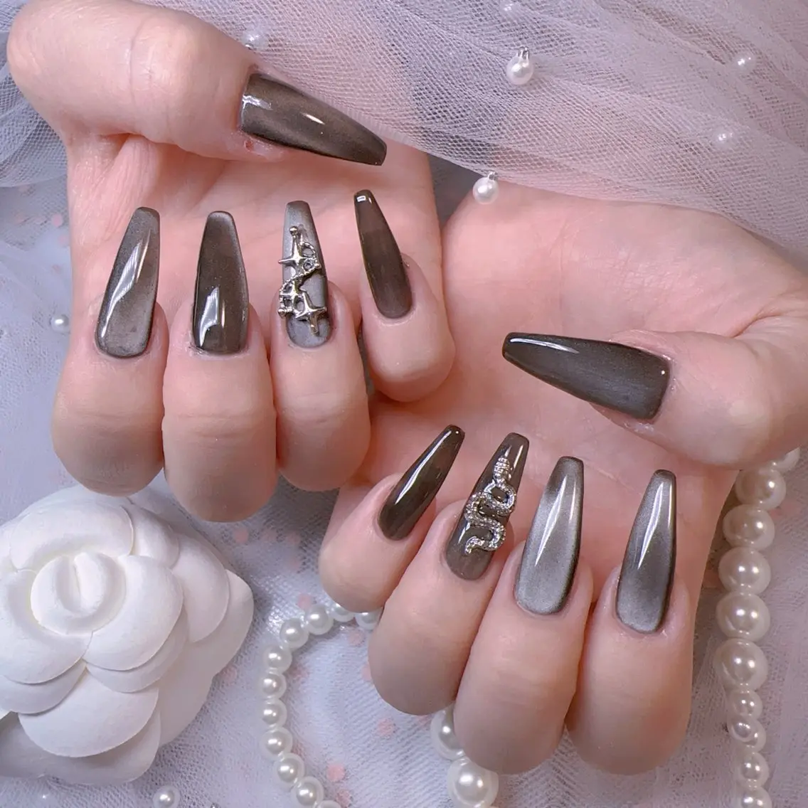ネイル オーロラネイル フットネイル 韓国ネイル ラメ(グリッター) ラメグラデーション ハンドネイル Belle nail salon 新小岩のネイルデザイン