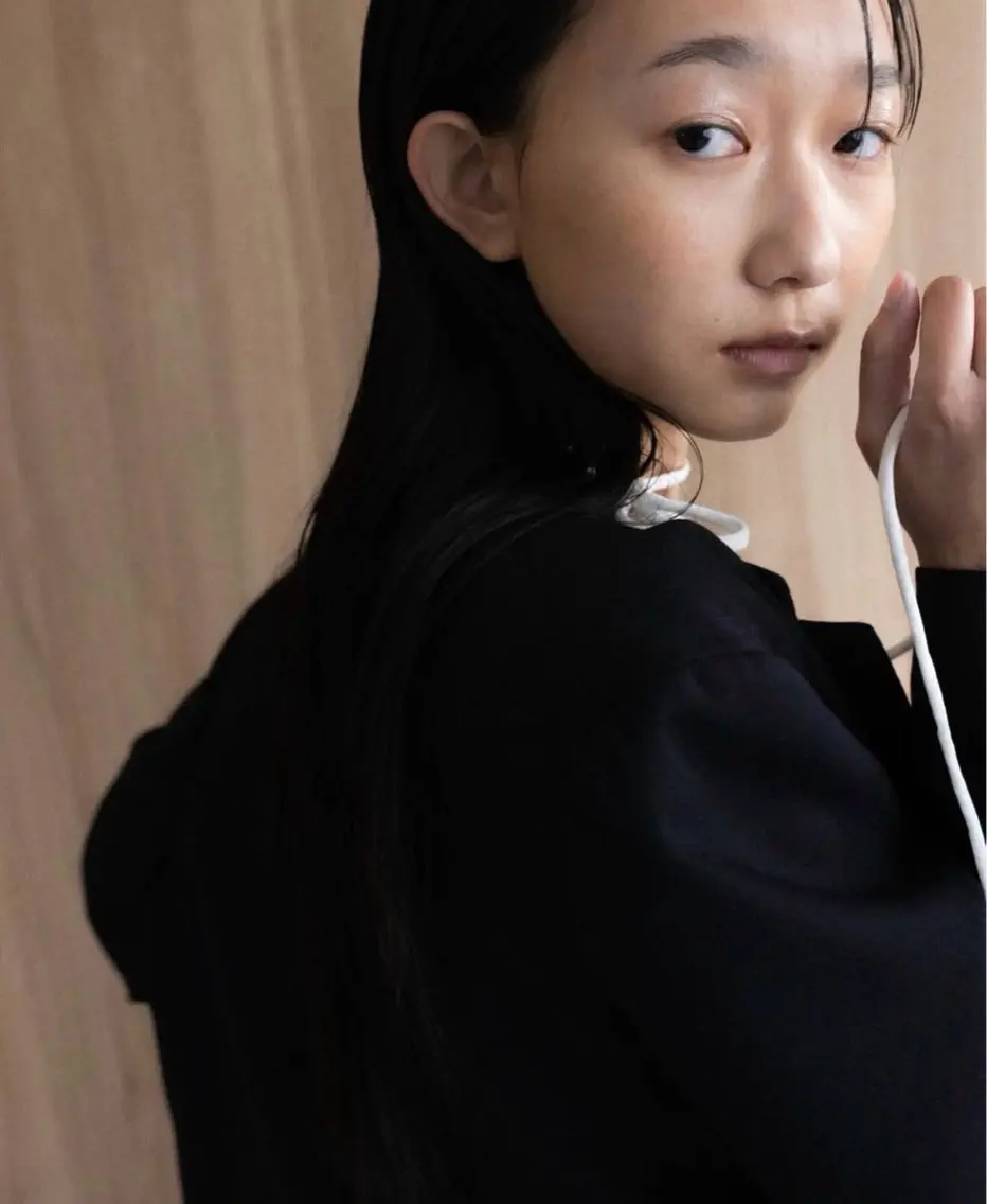 ロング 柴田 愛菜  NEROのヘアスタイル