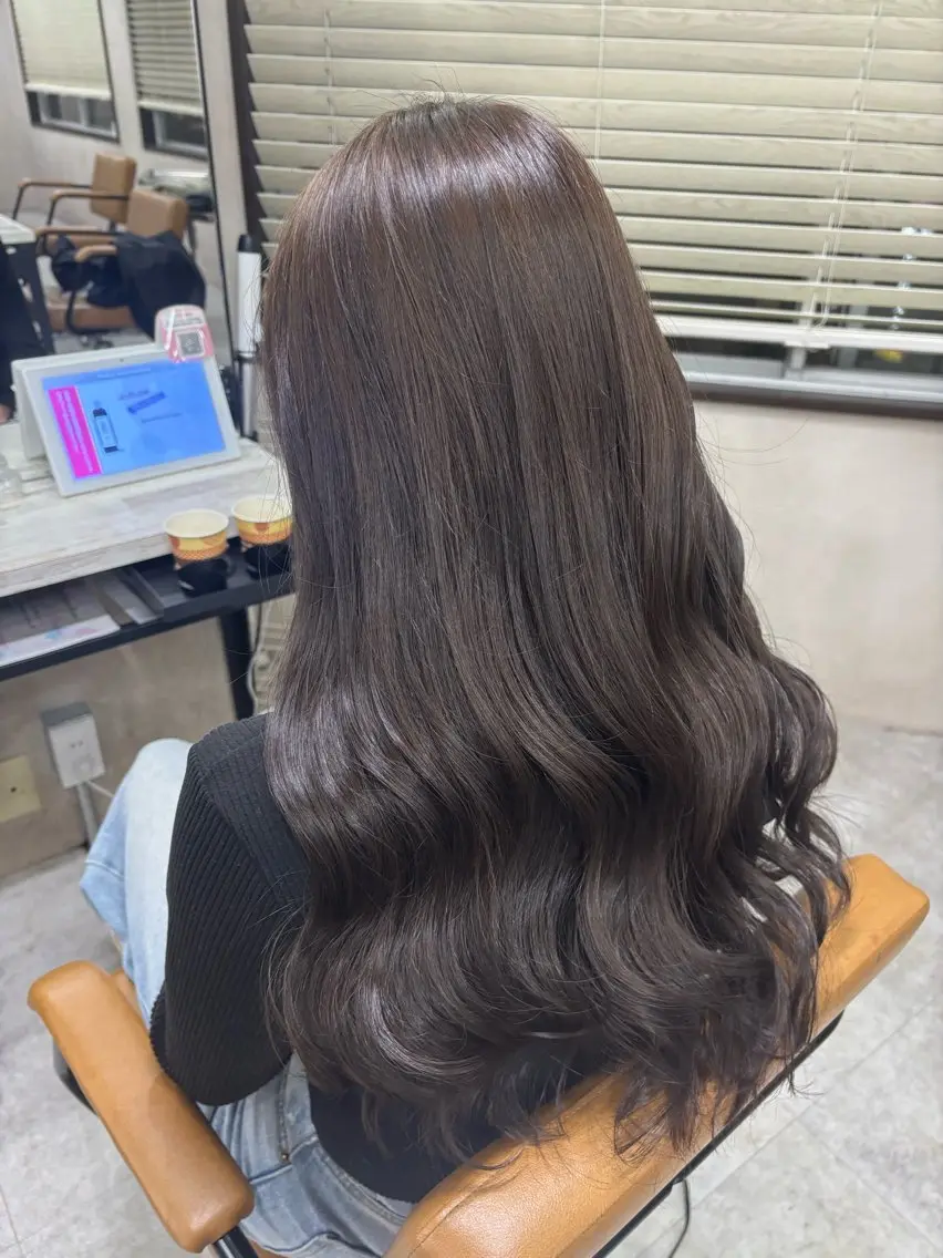 ロング カラー ヘアカラー トリートメント 🐈‍⬛Namie 🐈‍⬛のヘアスタイル