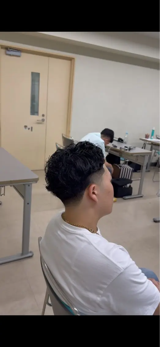 メンズ オールバック フェードカット メンズパーマ 浅倉 迅佑のヘアスタイル