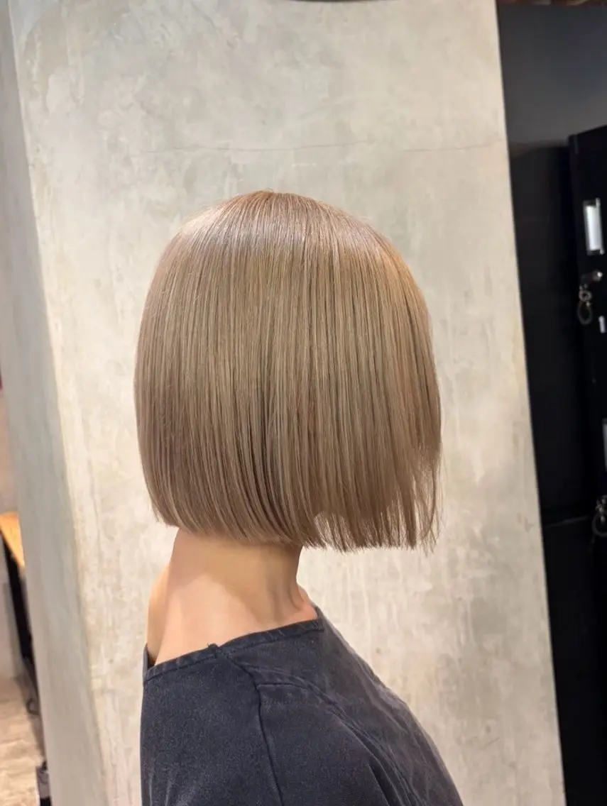 ショート カラー ハイトーン💖 etsukiのヘアスタイル