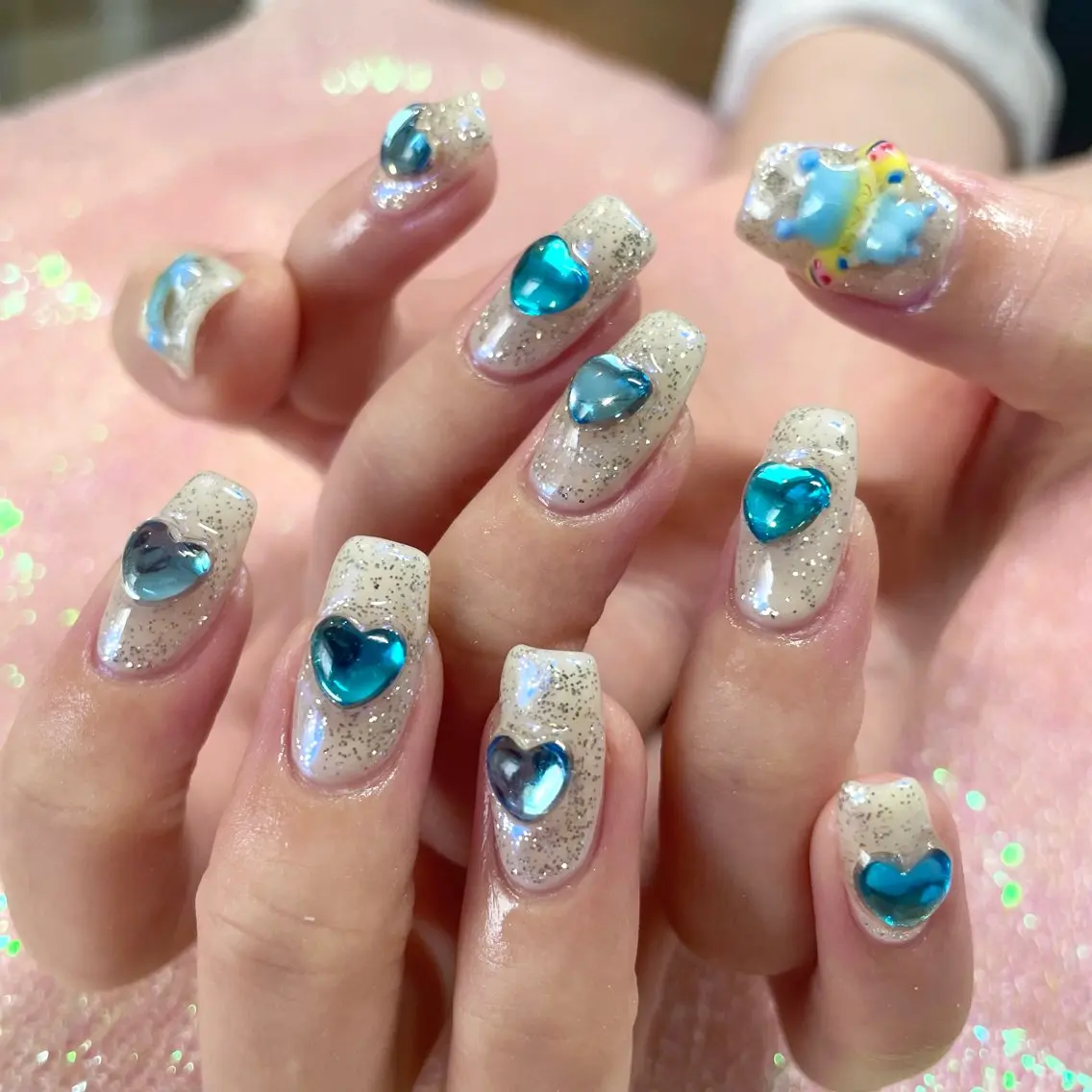 ネイル オーロラネイル ハンドネイル Nail ヌシん家 AKANEのネイルデザイン