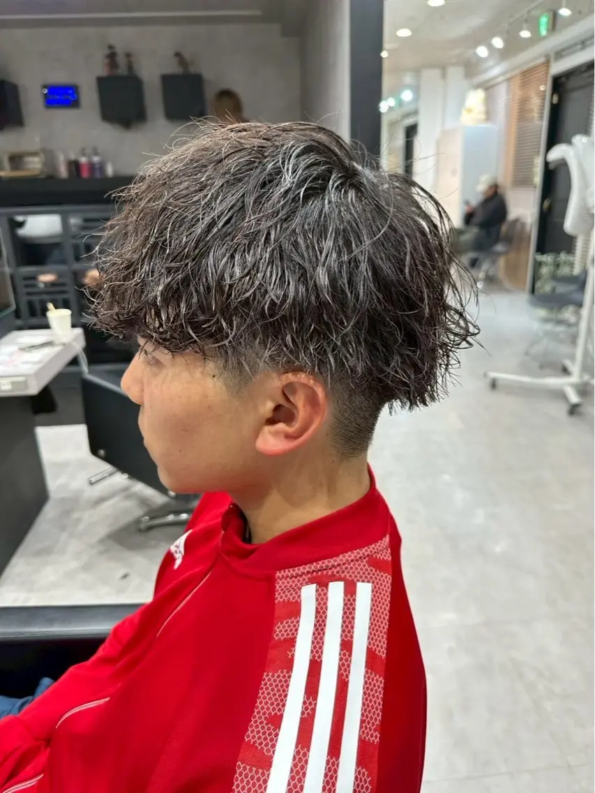 パーマ メンズ メンズパーマ ツイストスパイラルパーマ スパイラルパーマ 金子 遥人のヘアスタイル