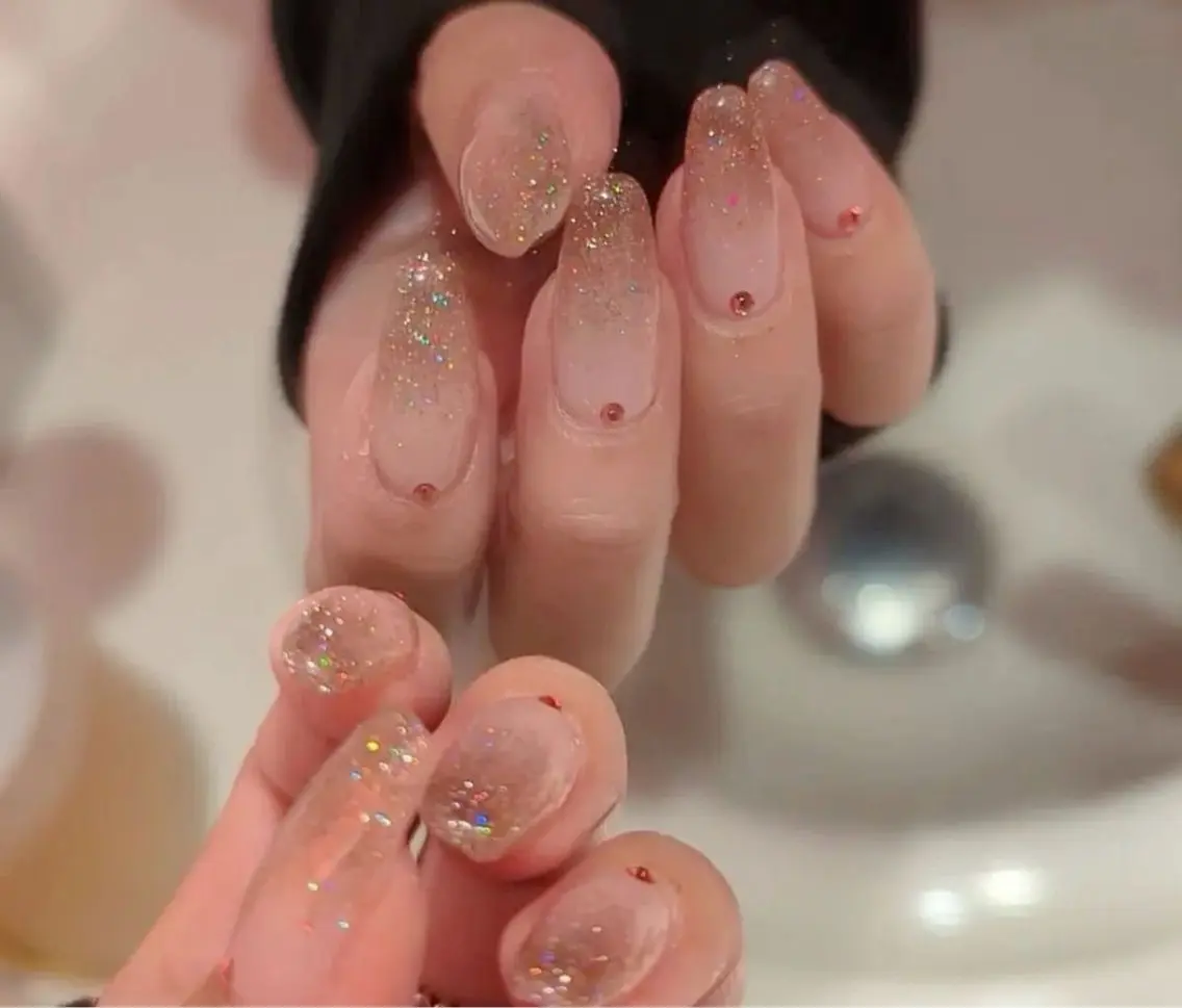 ネイル ストーンネイル Any nail新大久保店のネイルデザイン