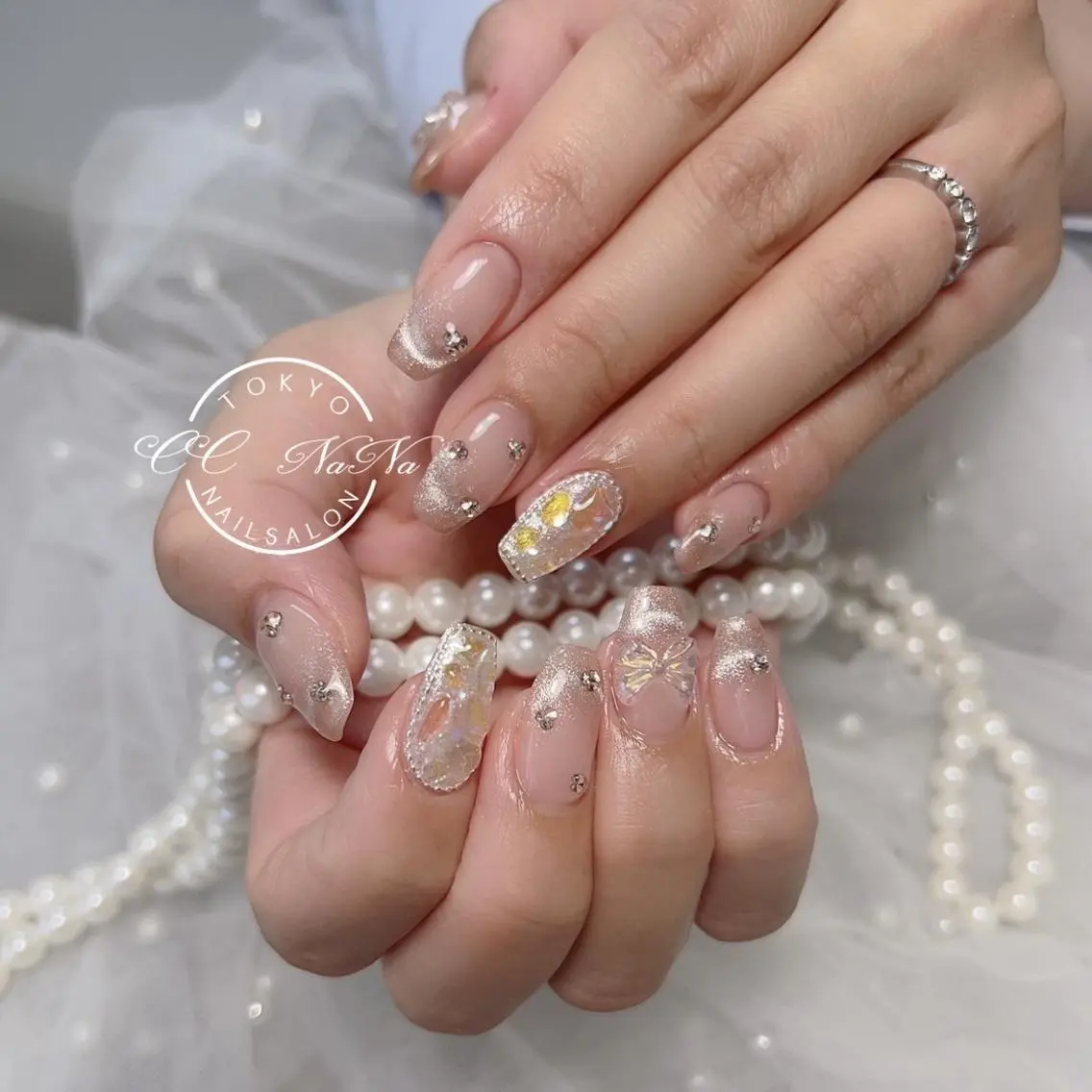 ネイル ハンドネイル CC NaNa ワンホンネイル🌙Nのネイルデザイン