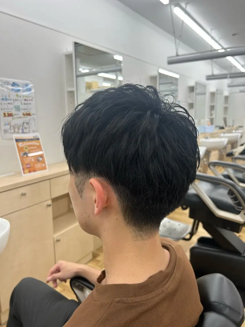 ミディアム メンズ トミオカ ⸌⍤⃝⸍のヘアスタイル