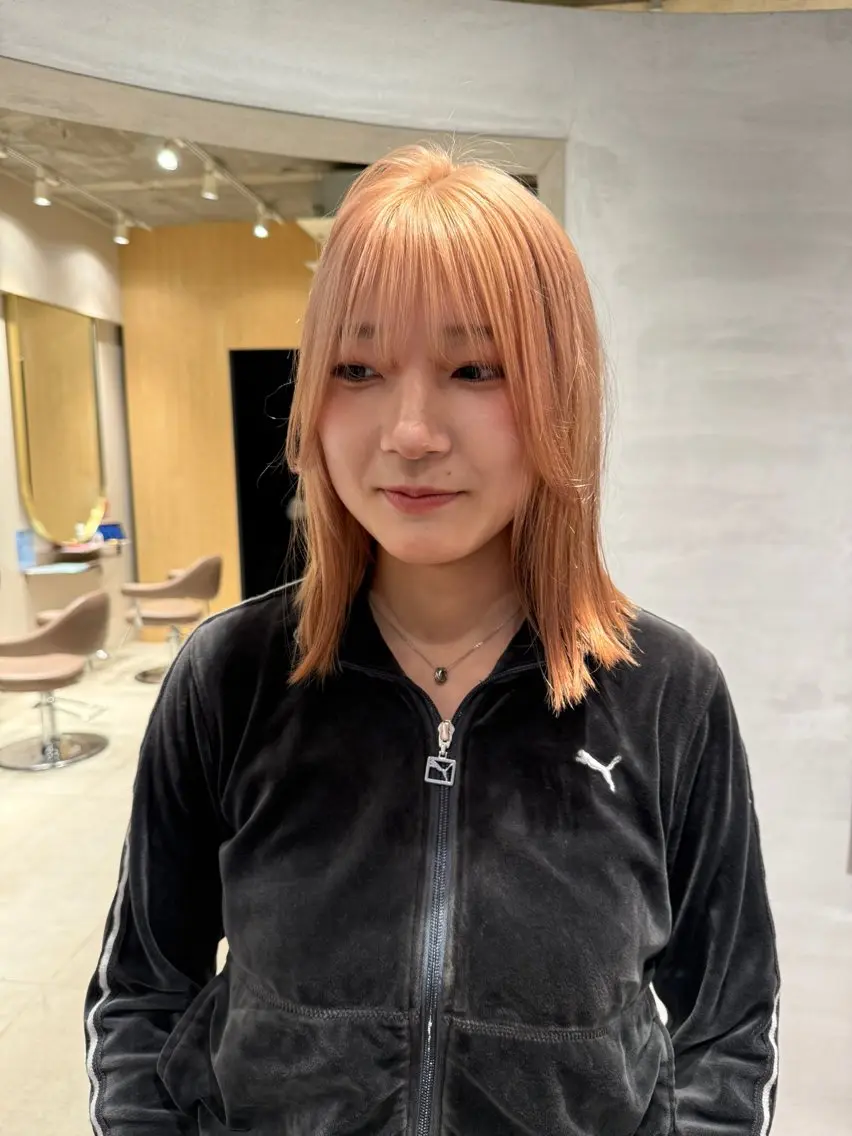 ミディアム ボブ 顔まわりレイヤー 顔周りカット レイヤーカット カット SOLAS 緑地公園店のヘアスタイル