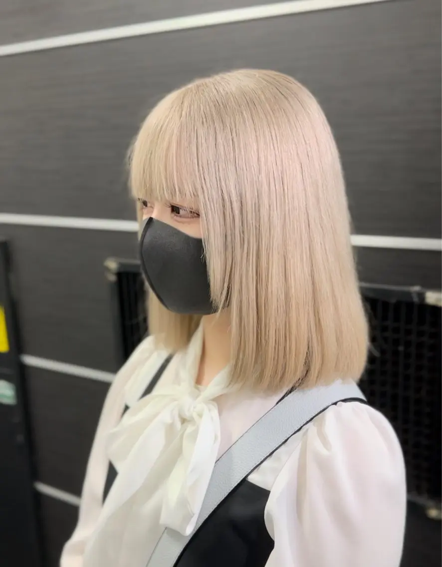 ショート 🍀yuria/ハイ トーン/ペールカラーのヘアスタイル