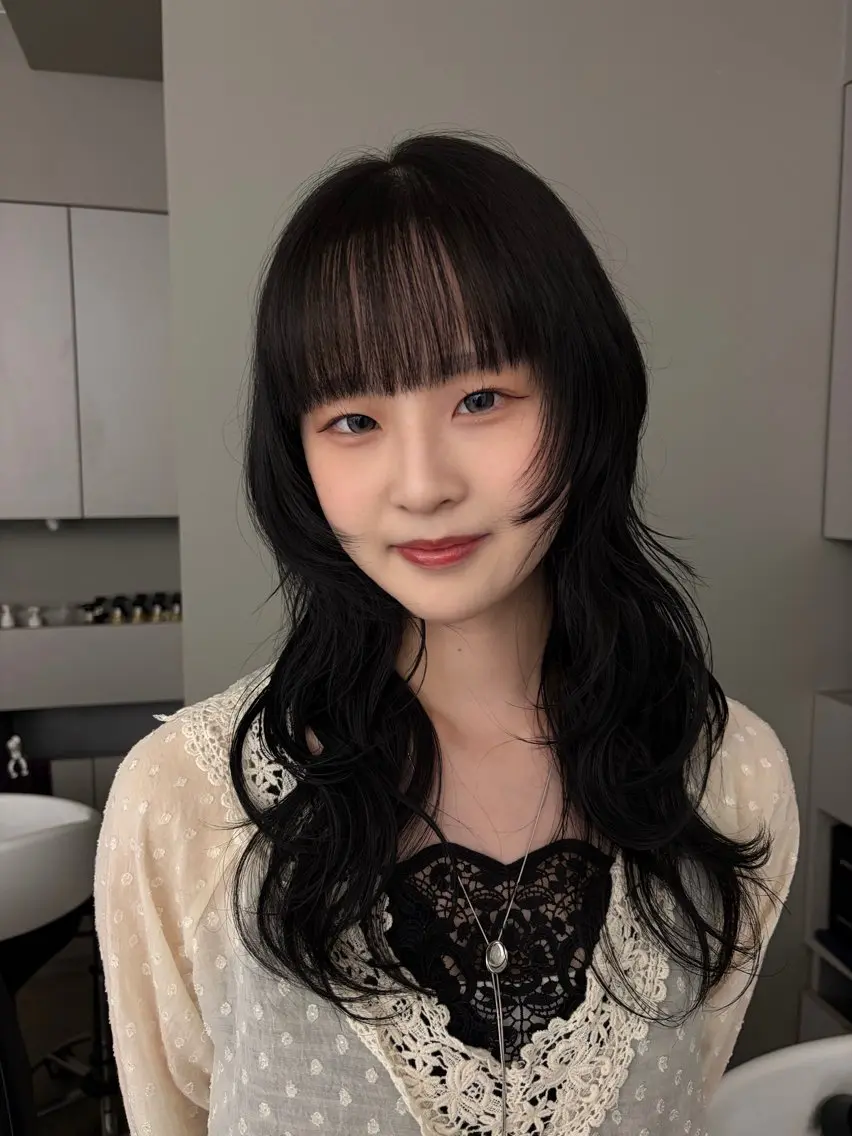 カラー 透明感カラー ヘアカラー 吉田 百々花のヘアスタイル