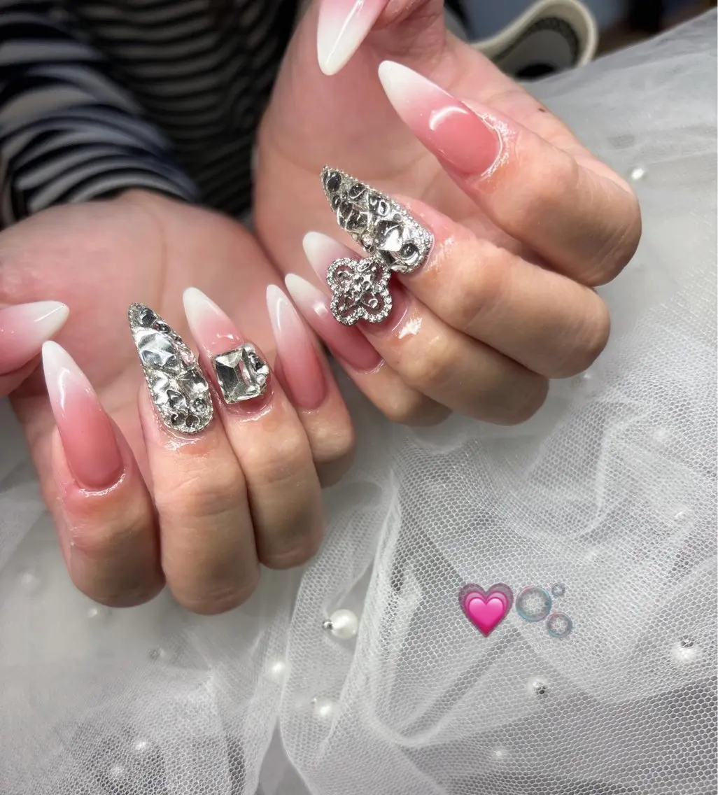 ネイル ロングネイル ハンドネイル happiness nailのネイルデザイン