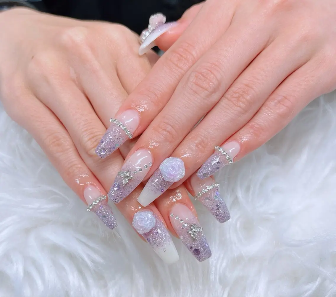 ミディアム ハンドネイル Lee _nailのネイルデザイン