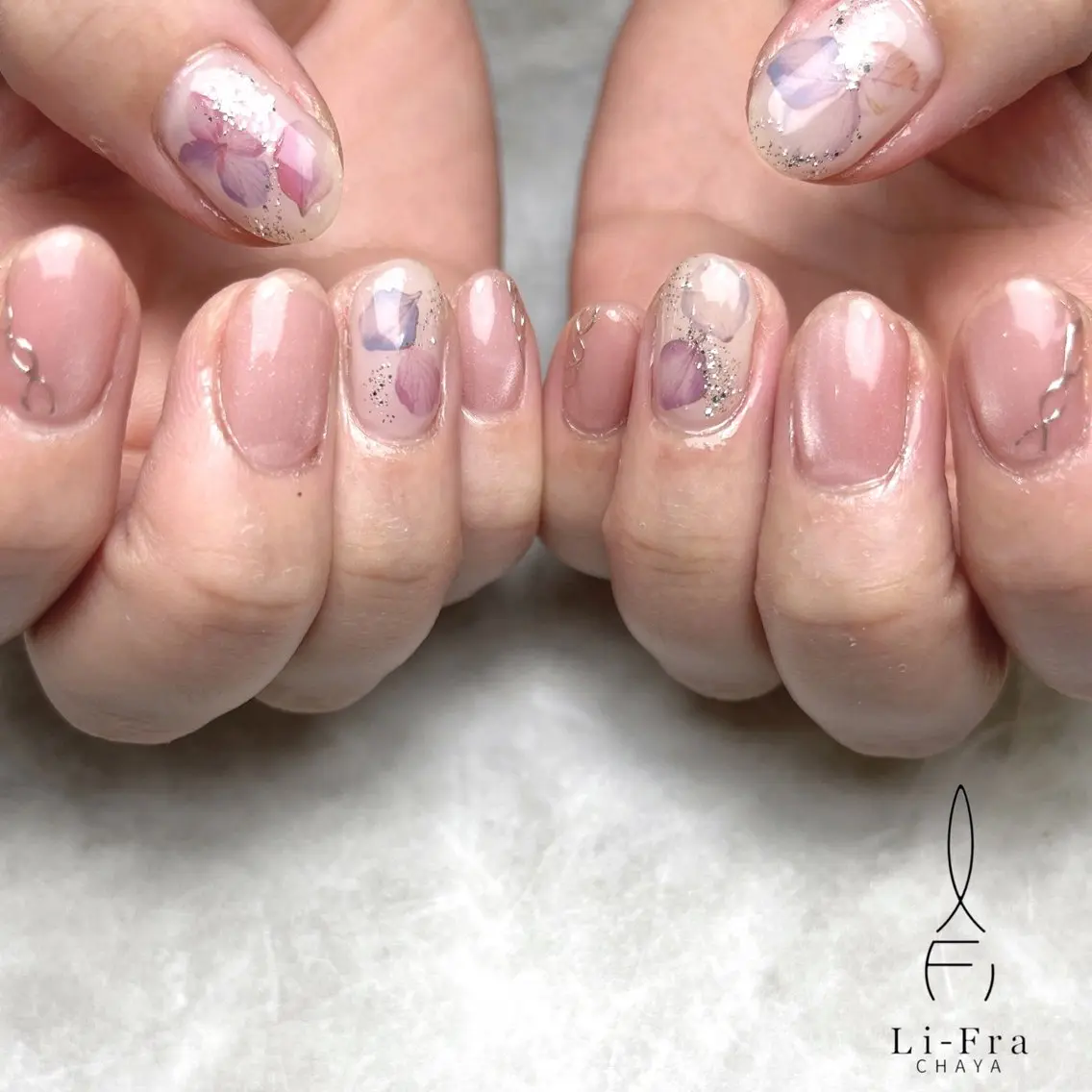 ネイル ハンドネイル フットネイル Li-Fra JINNOのネイルデザイン