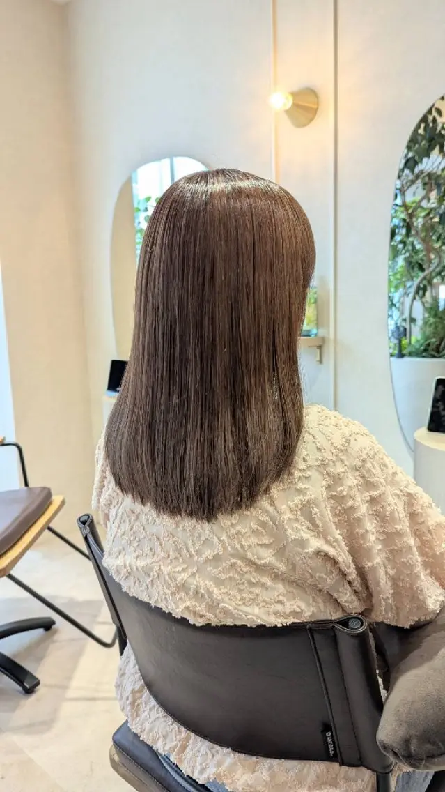 ミディアム カラー いずみ こずえのヘアスタイル
