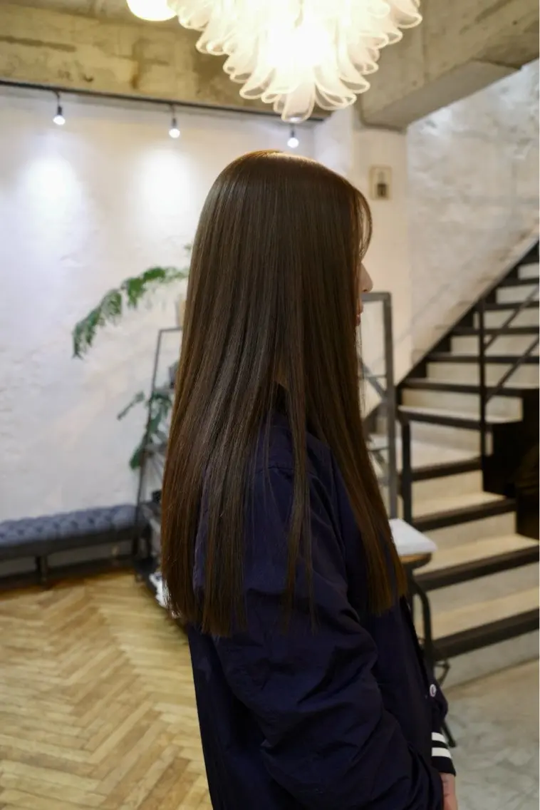 ロング カット ヘアカラー 大洞 ことのヘアスタイル