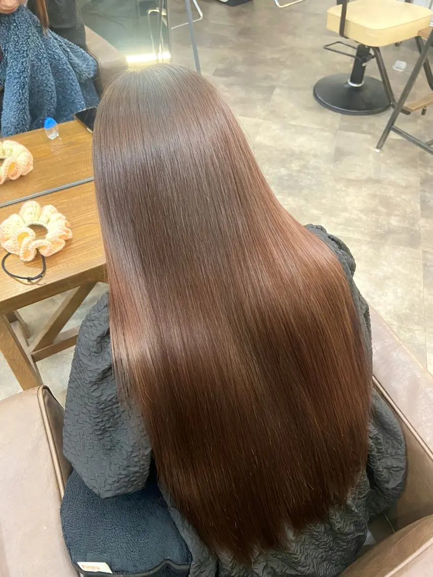 【ミニモ限定メニュー】カット+髪質改善縮毛矯正✨髪にドラマを。今までにない自然な仕上がりにの写真