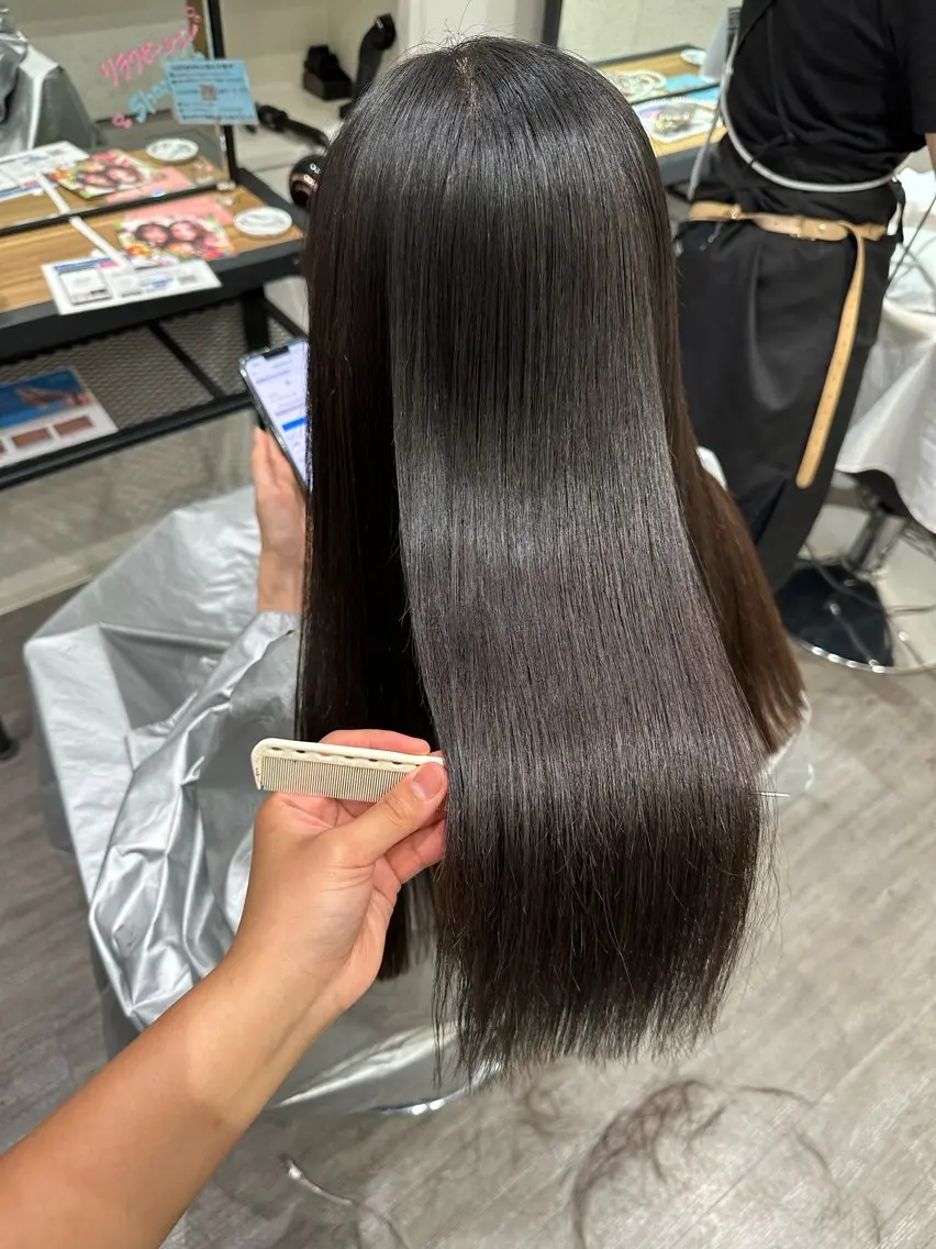 【憧れる艶さらになれる✨】カット+ストレート+NESPLEX-L+卵殻トリートメント🌿の写真