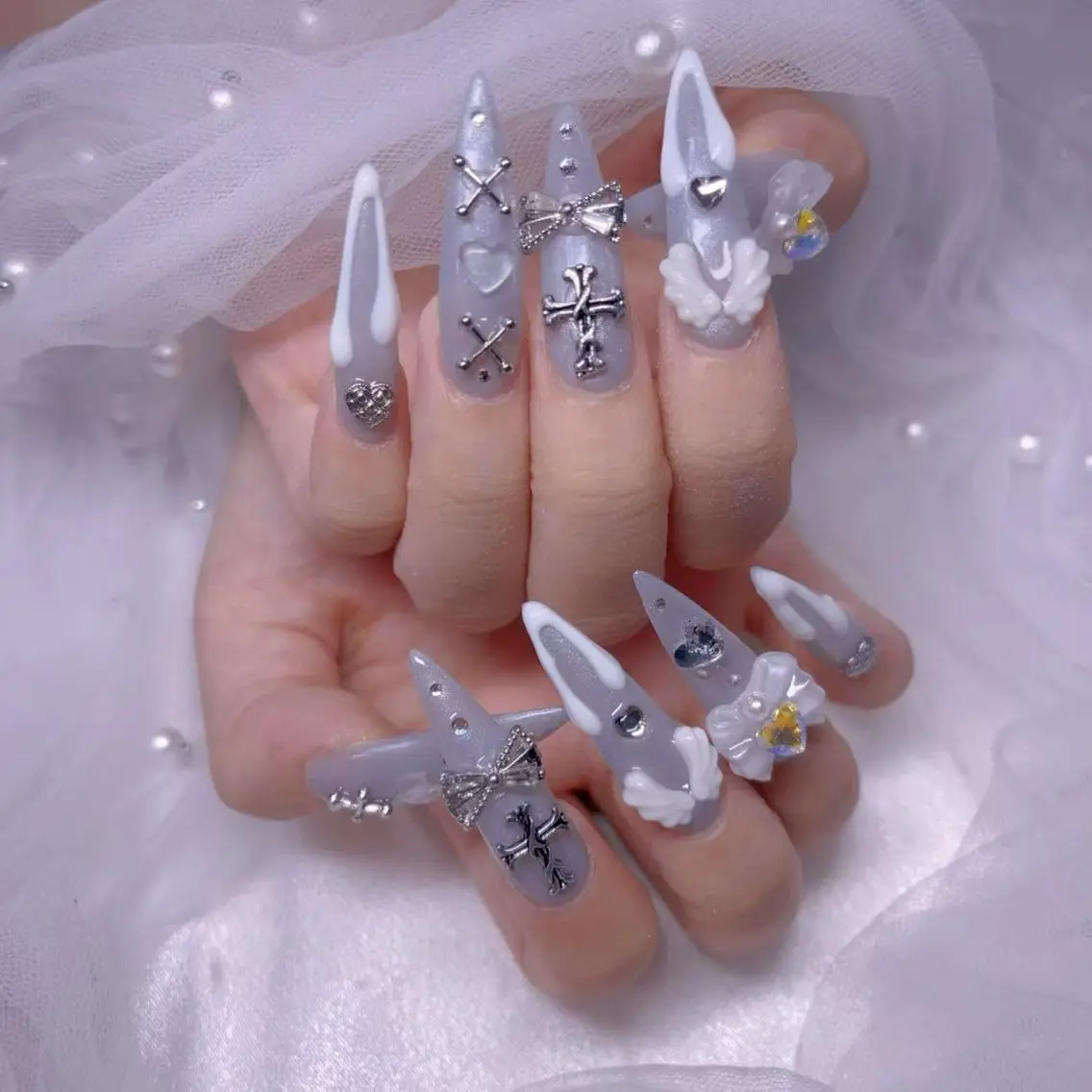 ネイル UMI ネイルサロン新宿🎀のネイルデザイン