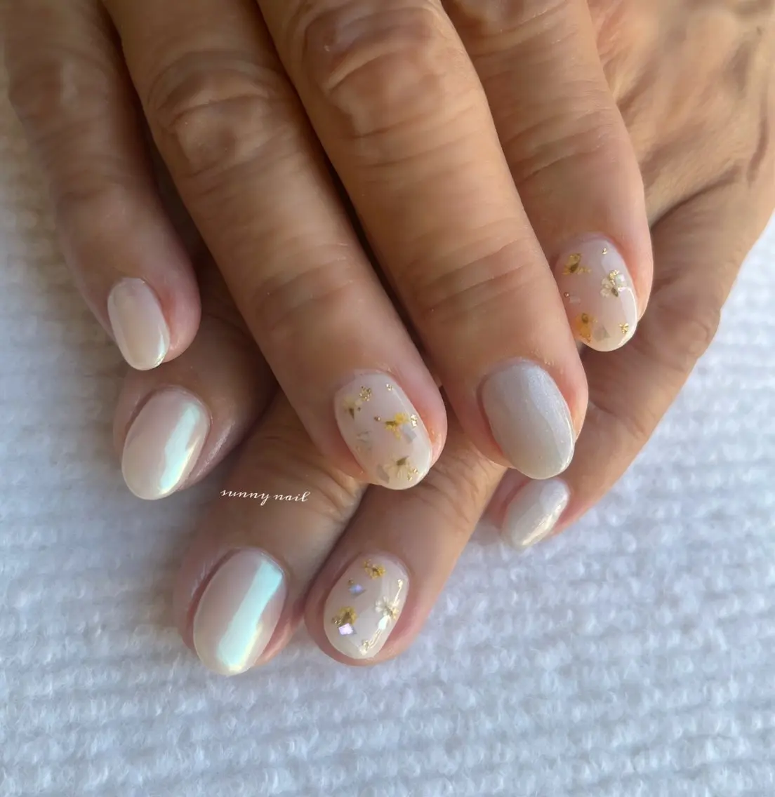 ネイル オーロラネイル ジェルネイル パラジェル sunny nailのネイルデザイン