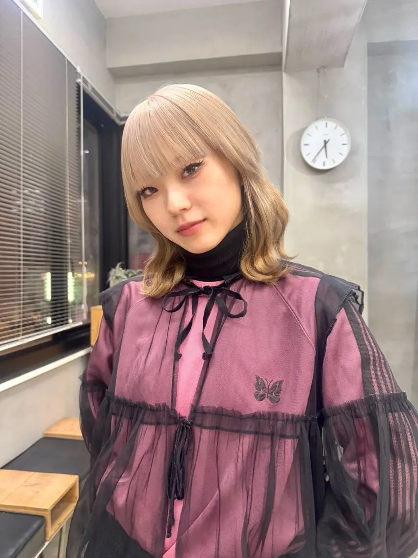 ミディアム SOL/NAGOYA ANNAのヘアスタイル