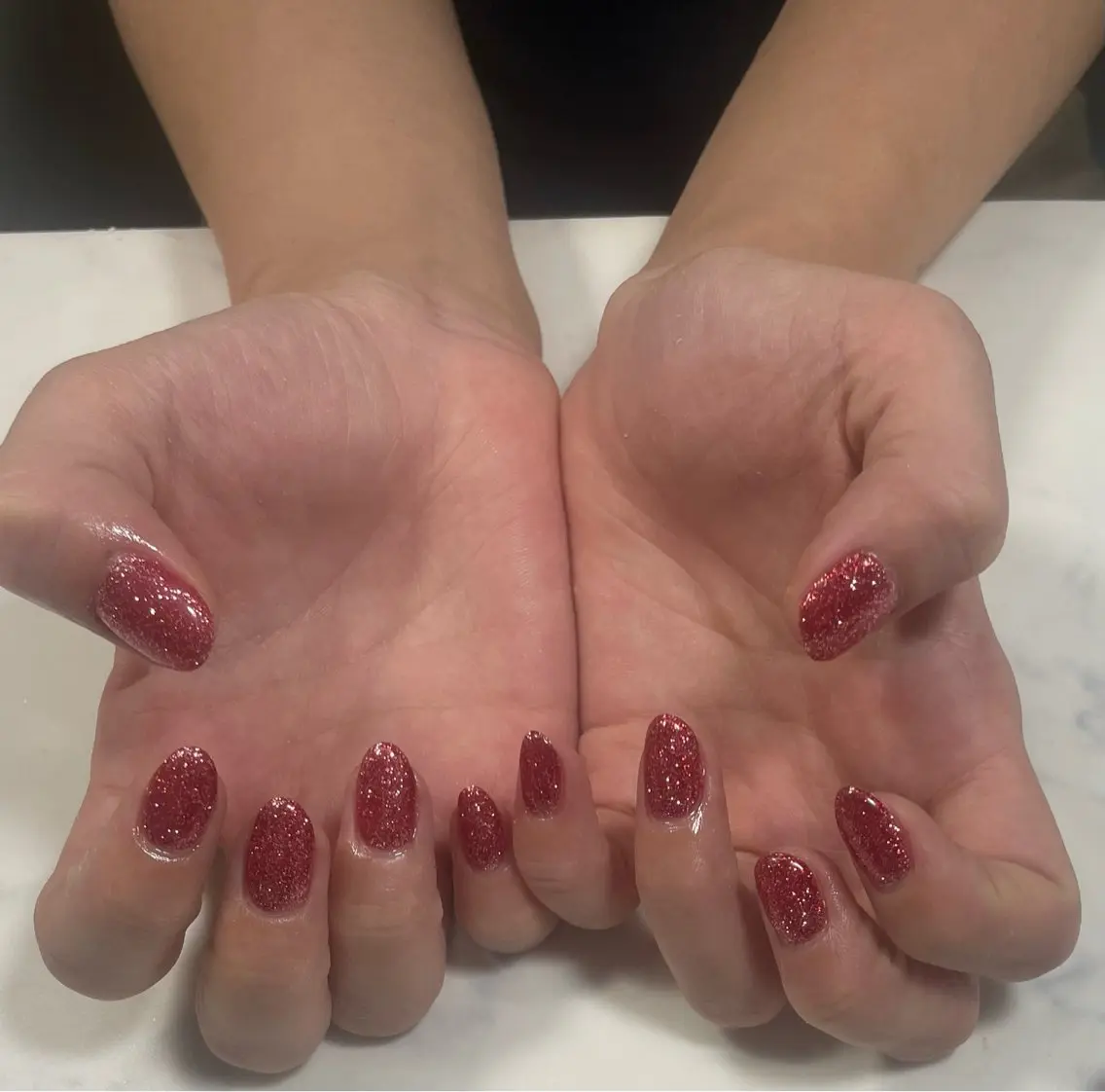 ネイル ラメ(グリッター) 赤色 ハンドネイル 心愛 Knailのネイルデザイン