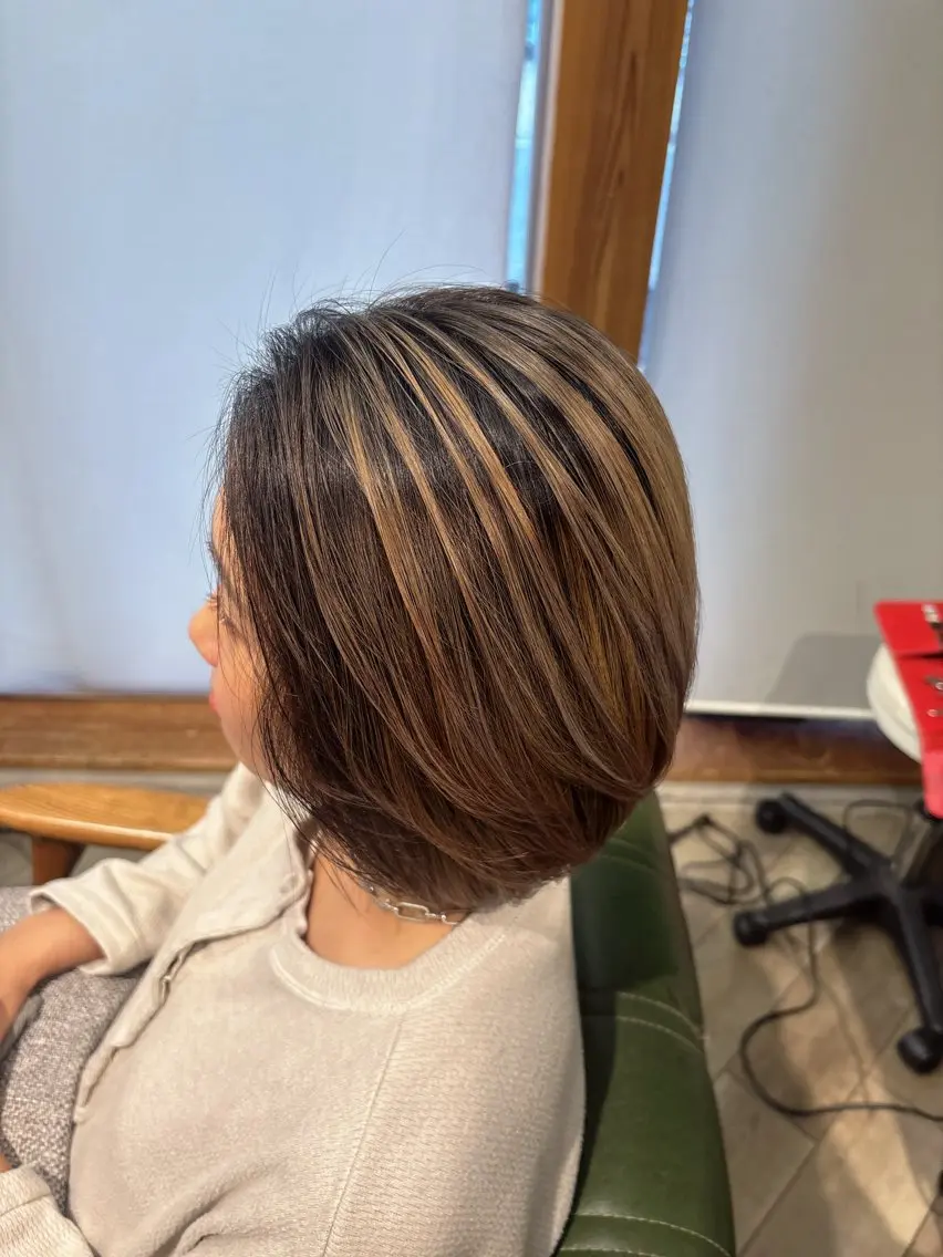 ミディアム カラー ヘアカラー トリートメント 鮫島海斗☆レイヤー☆ ケアブリーチのヘアスタイル