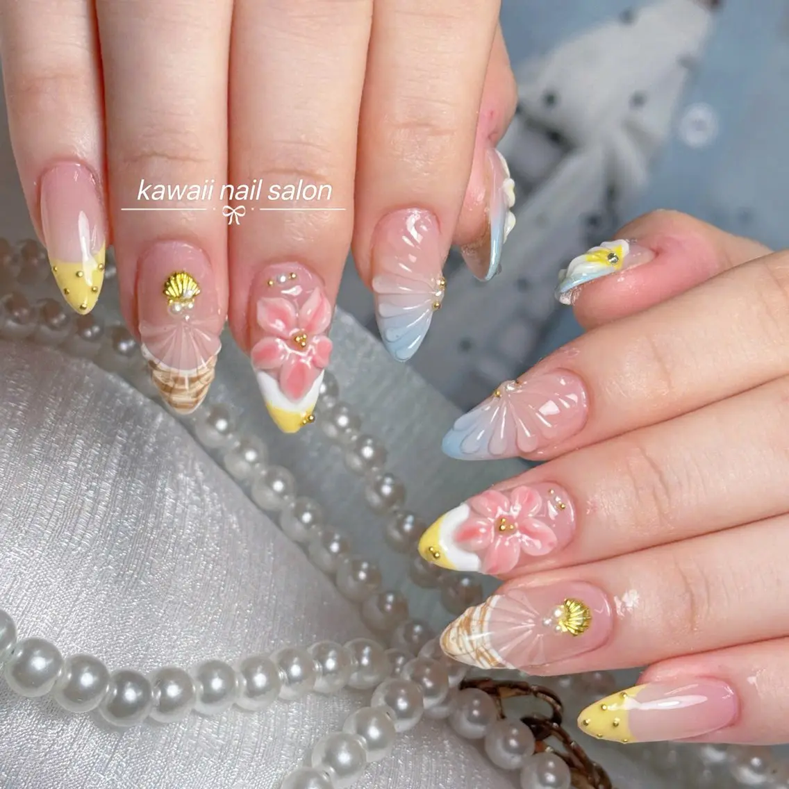 ネイル ドット フレンチネイル 韓国ネイル マグネットネイル オフィスネイル Kawaii Nail Salonのネイルデザイン