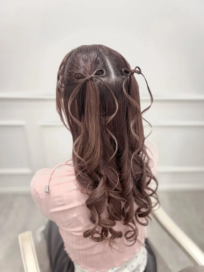 ロング ヘアアレンジ 徳倉 碧葉のヘアスタイル