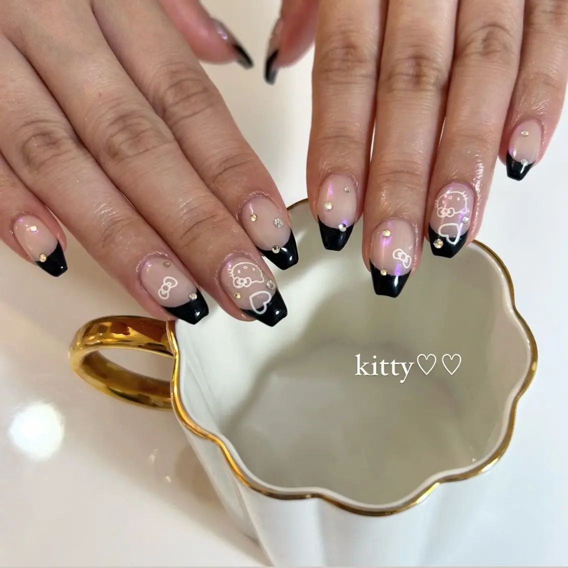 ネイル ハンドネイル ViViA momokaのネイルデザイン