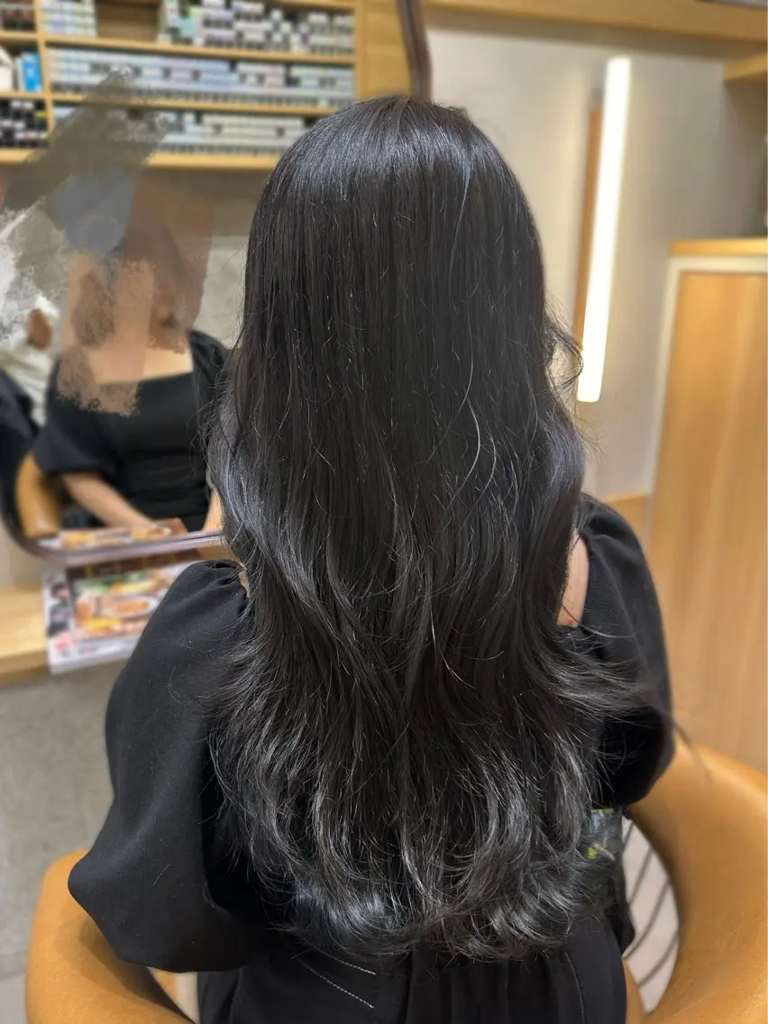 ロング カラー 艶髪/透明感カラー ヤマダモモカのヘアスタイル