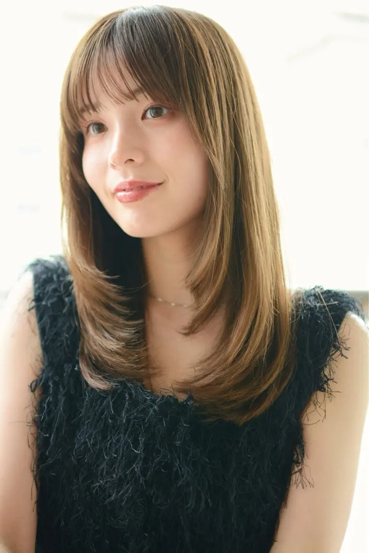 ミディアム カット ヘアカラー 曲がる縮毛矯正 バレイヤージュ森田のヘアスタイル