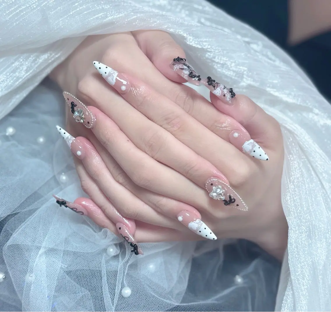 ネイル AURORA nail salonのネイルデザイン