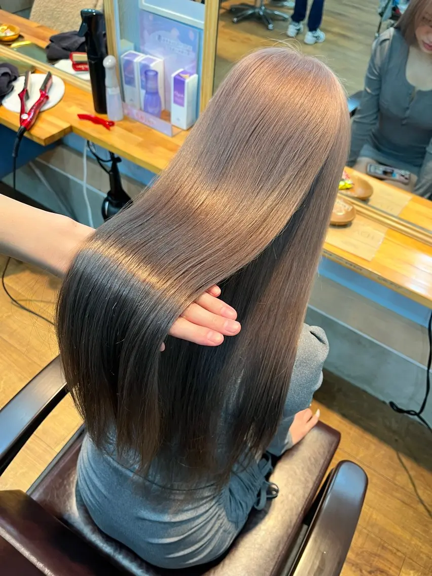 セミロング カラー ブリーチ ダブルカラー インナーカラー 髪質改善 トリートメント ヘアカラー トリートメント 🫧ハイトーン/ ブリーチ🫧白石航汰のヘアスタイル