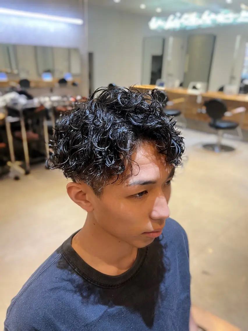 メンズ パーマ ハシモト ミオのヘアスタイル