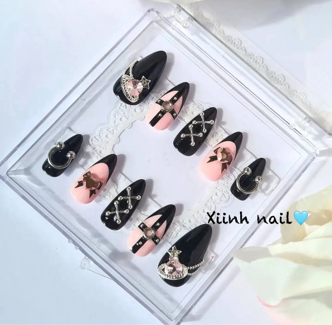 ネイル チークネイル 桜ネイル フットネイル ジェルネイル ハロウィン XIINH NAIL SALONのネイルデザイン