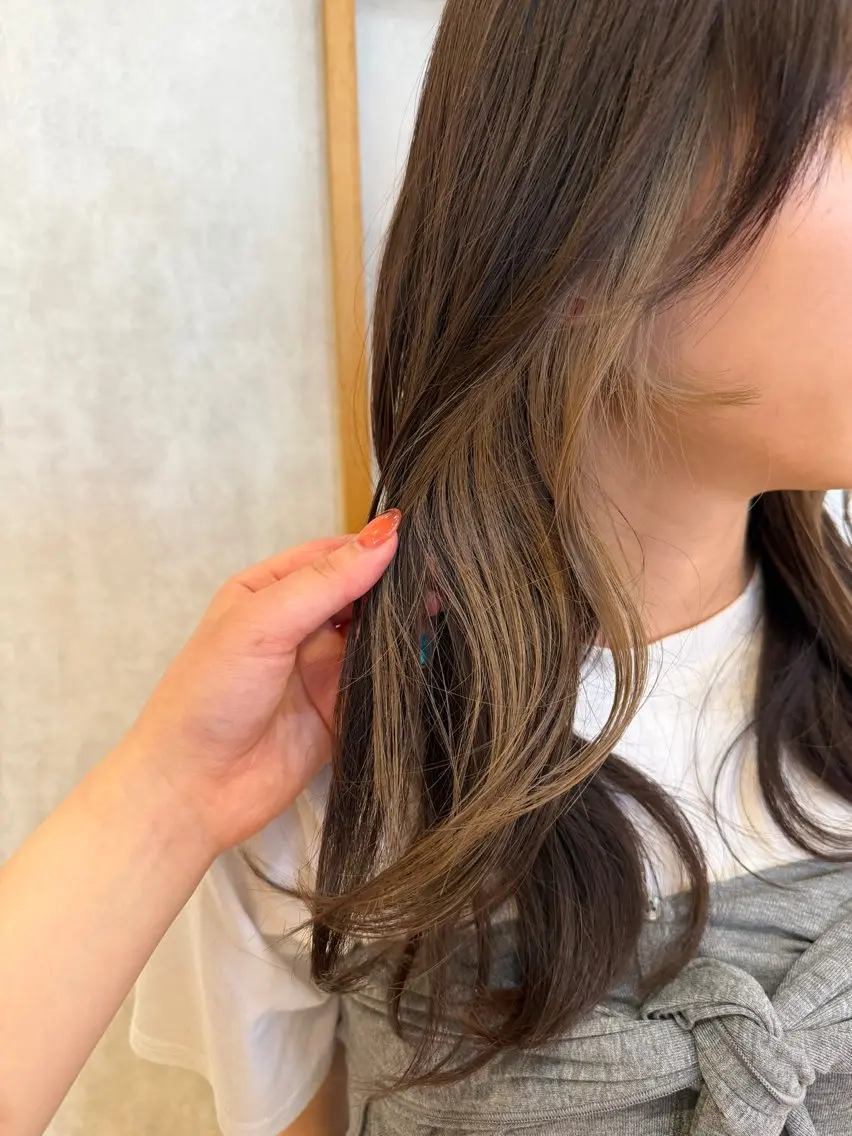 ヘアカラー 宮本 優稀奈のヘアスタイル