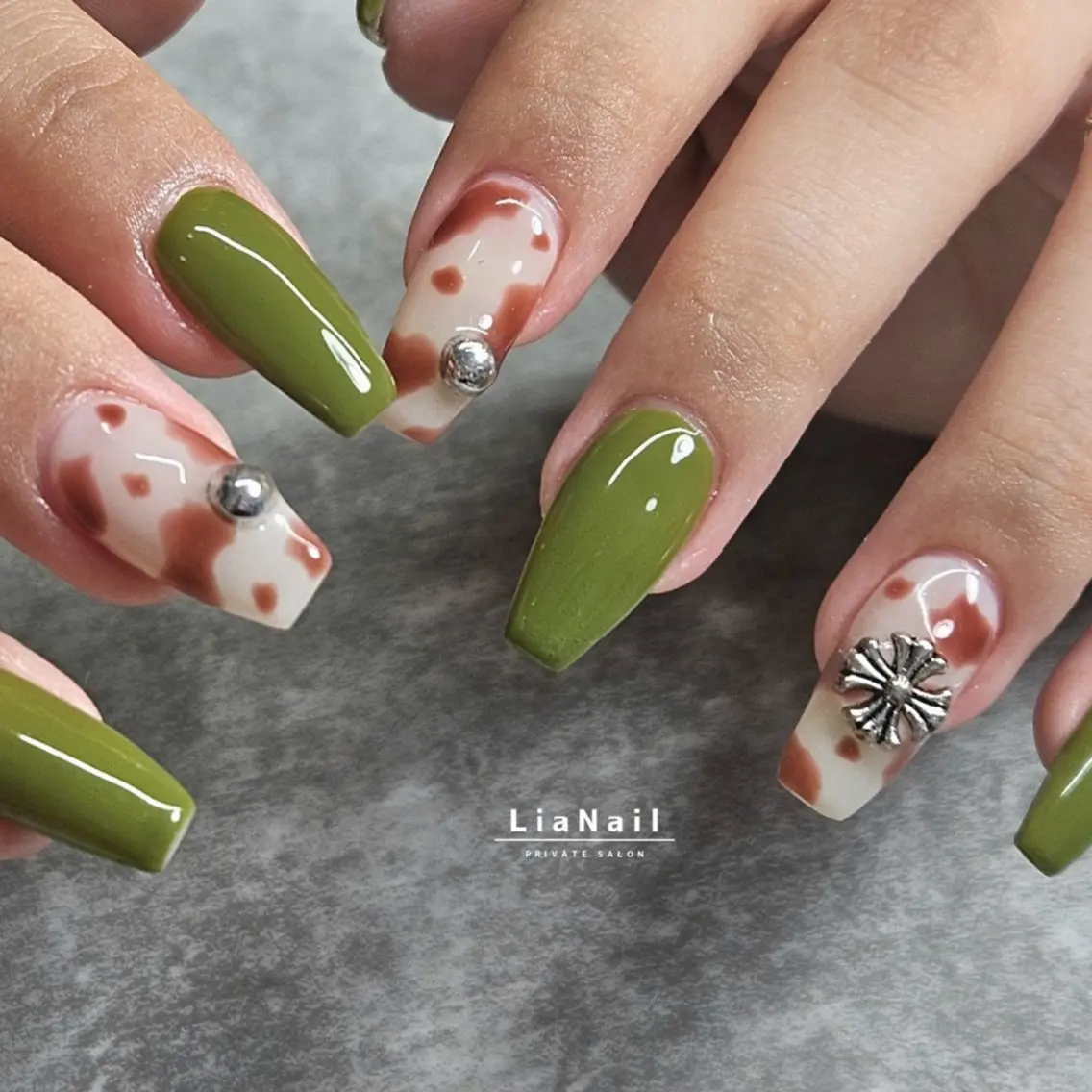 ネイル ハンドネイル Lia Nailのネイルデザイン