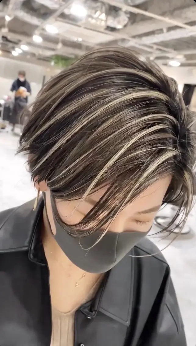 ショート カラー ブリーチ ケアブリーチ ハイライトカラー ハイライト 【レイヤーカット】 海老原寛大のヘアスタイル