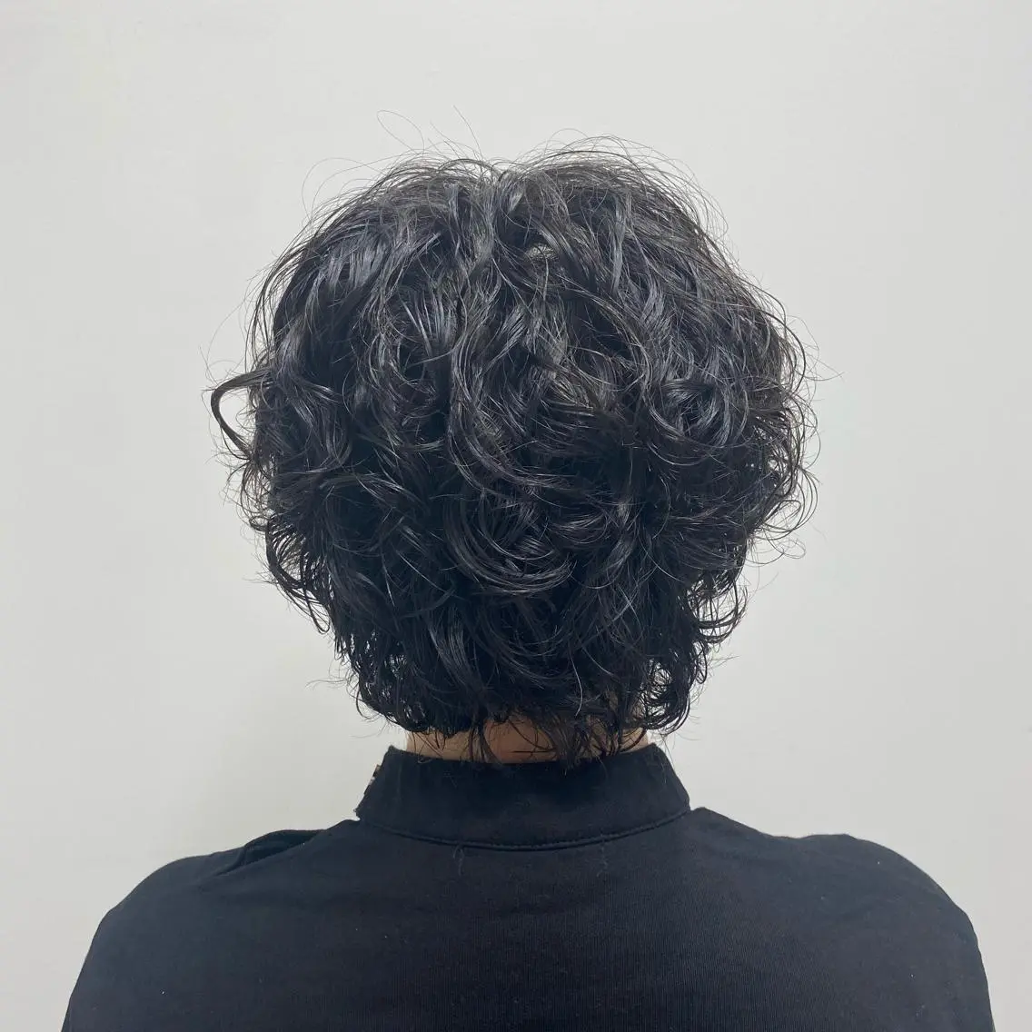 ミディアム ミディアムパーマ 村山 豪歩のヘアスタイル
