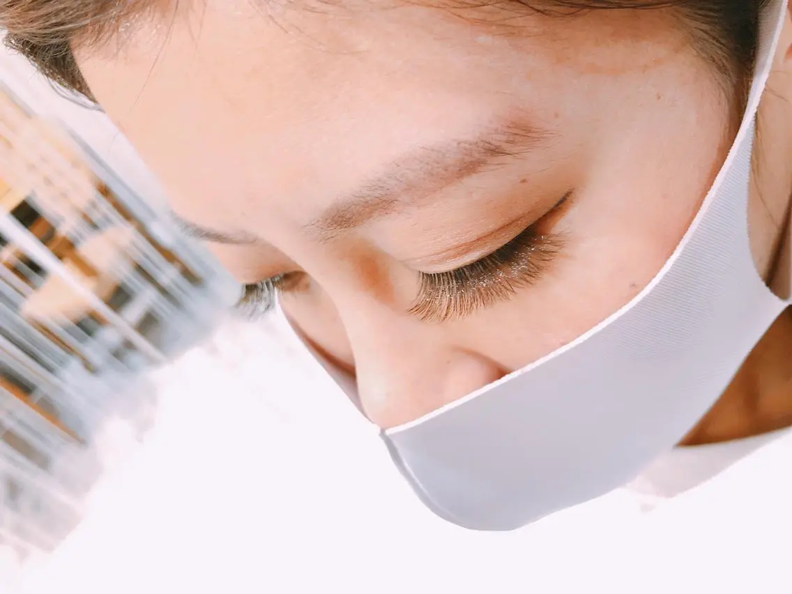 マツエク・マツパ カラーマツエク ボリュームラッシュ Urbansea Eyelash赤羽の眉毛・アイブロウイメージ