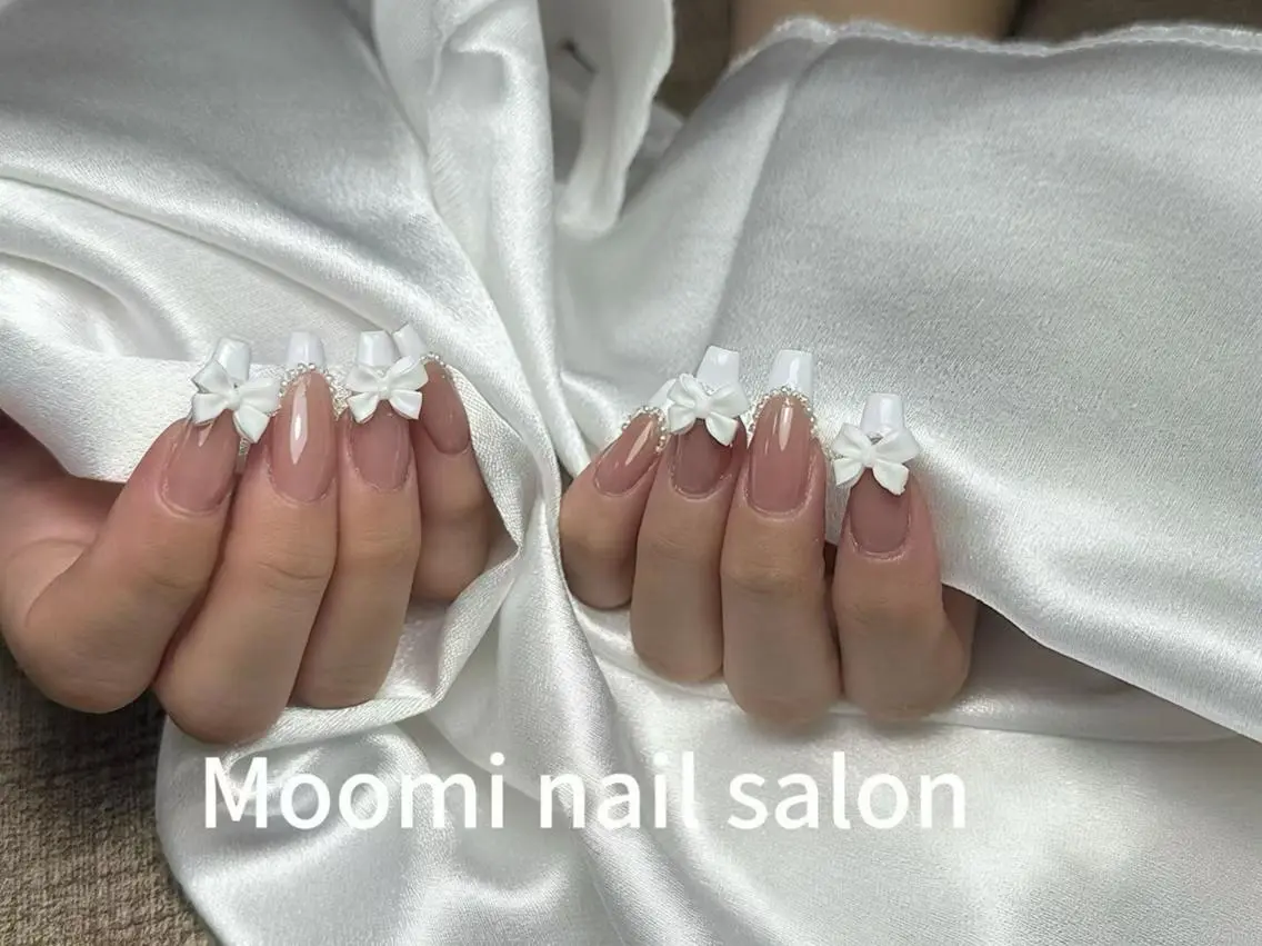 セミロング 韓国風ヘア ハンドネイル Moomi nail salonのネイルデザイン