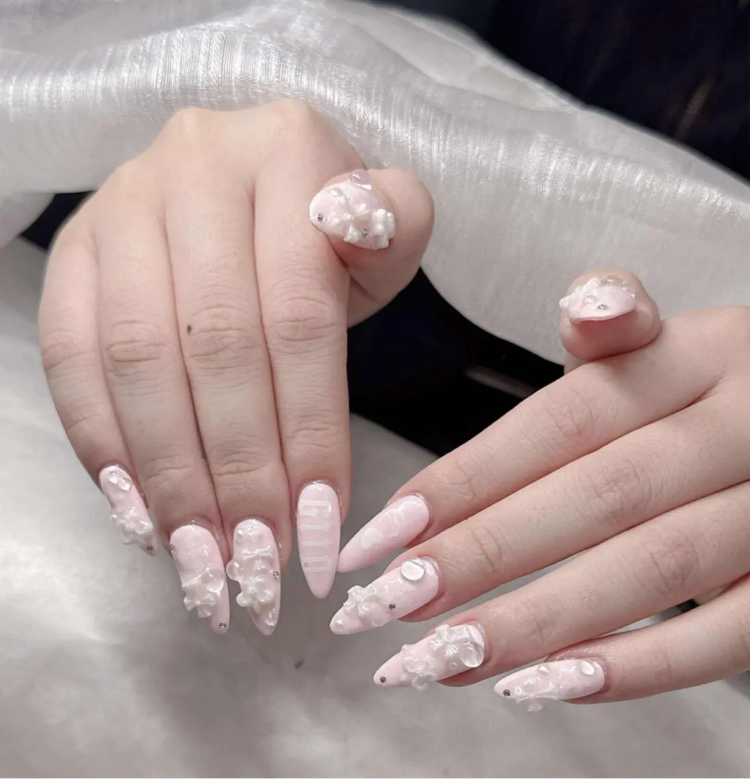 ネイル ハンドネイル Lee Nailsのネイルデザイン