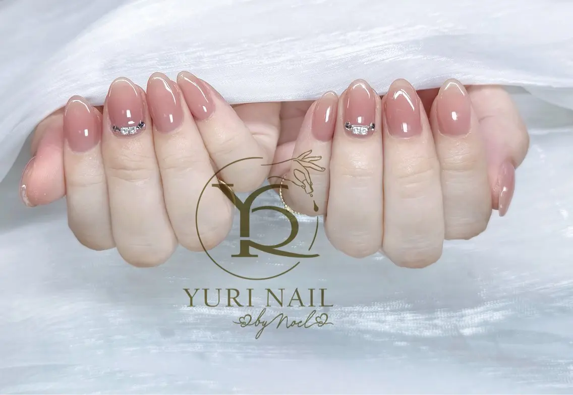 ネイル ハンドネイル フットネイル ハンドケア YURI Nail NARITAのネイルデザイン