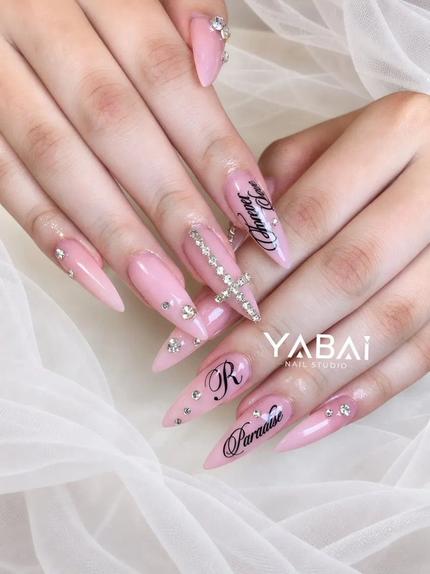 ネイル ワンホンネイル YABAI NailStudioのネイルデザイン