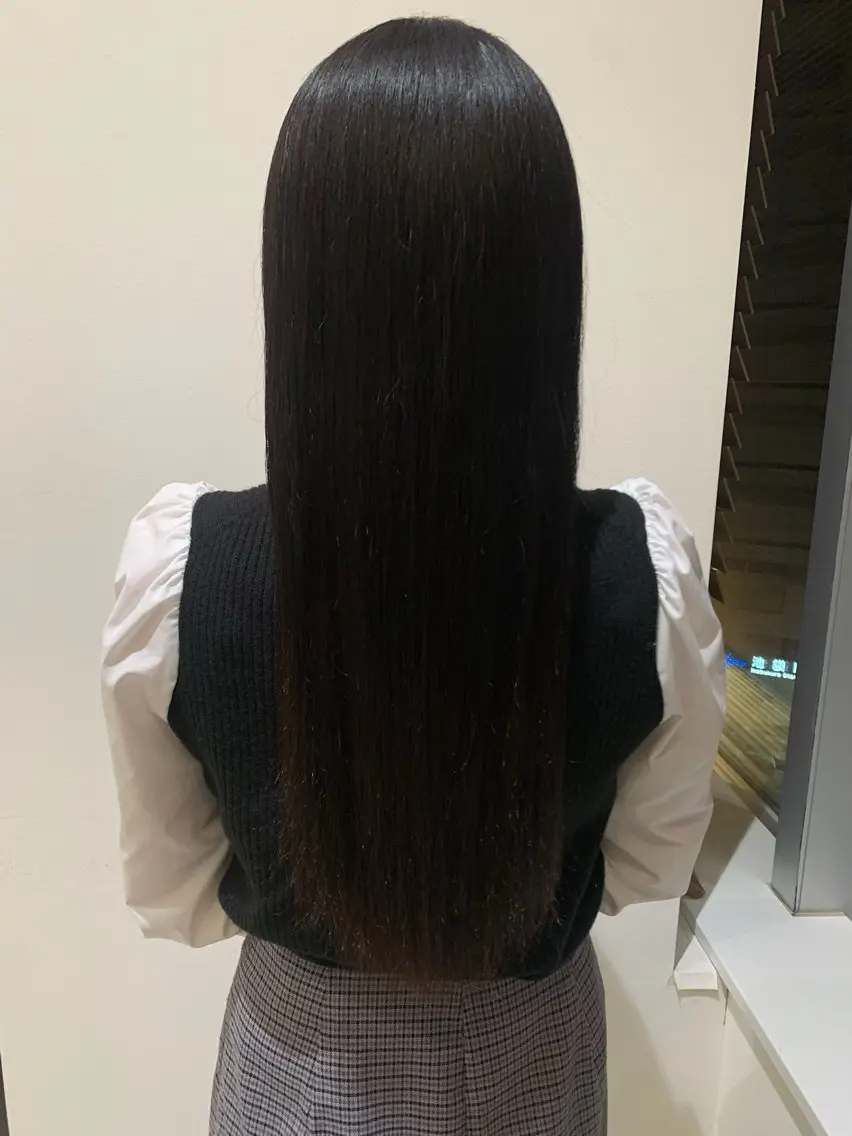 ロング 縮毛矯正 縮毛矯正 吉田 詩穂のヘアスタイル